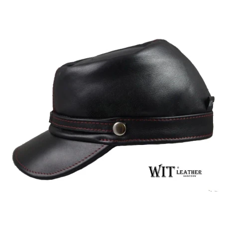 Czapka konfederatka skórzana, czerwona nić oraz podszewka. Witleather.pl