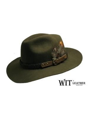 Klasyczny kapelusz myśliwski fedora z plecionką i piórkiem. Witleather.pl