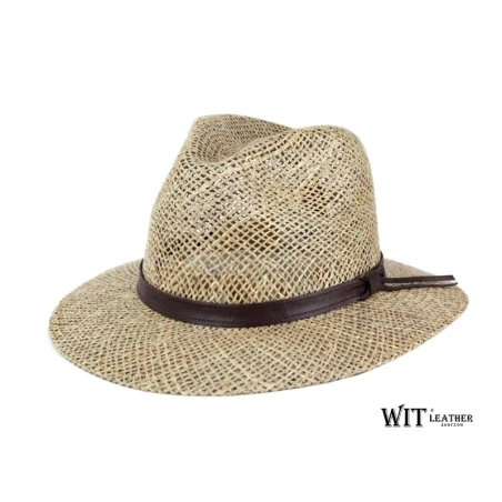 Przewiewny kapelusz słomkowy fedora zdobiony skórzanym paskiem. Witleather.pl