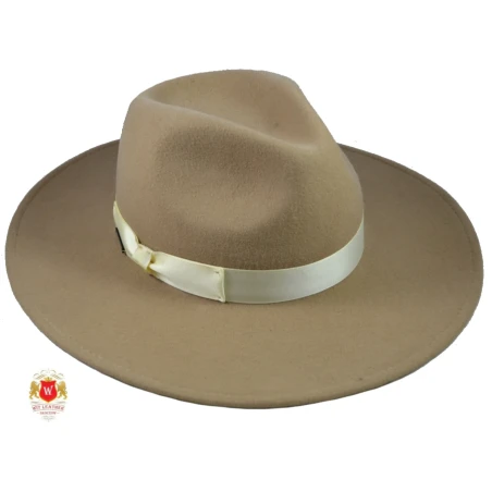 Fedora Light - kapelusz damski z szerokim rondem ze Skoczowa.