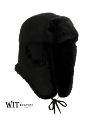 Czapka futrzana z baranka czarnego, bardzo ciepła, model 07/12. Witleather.pl